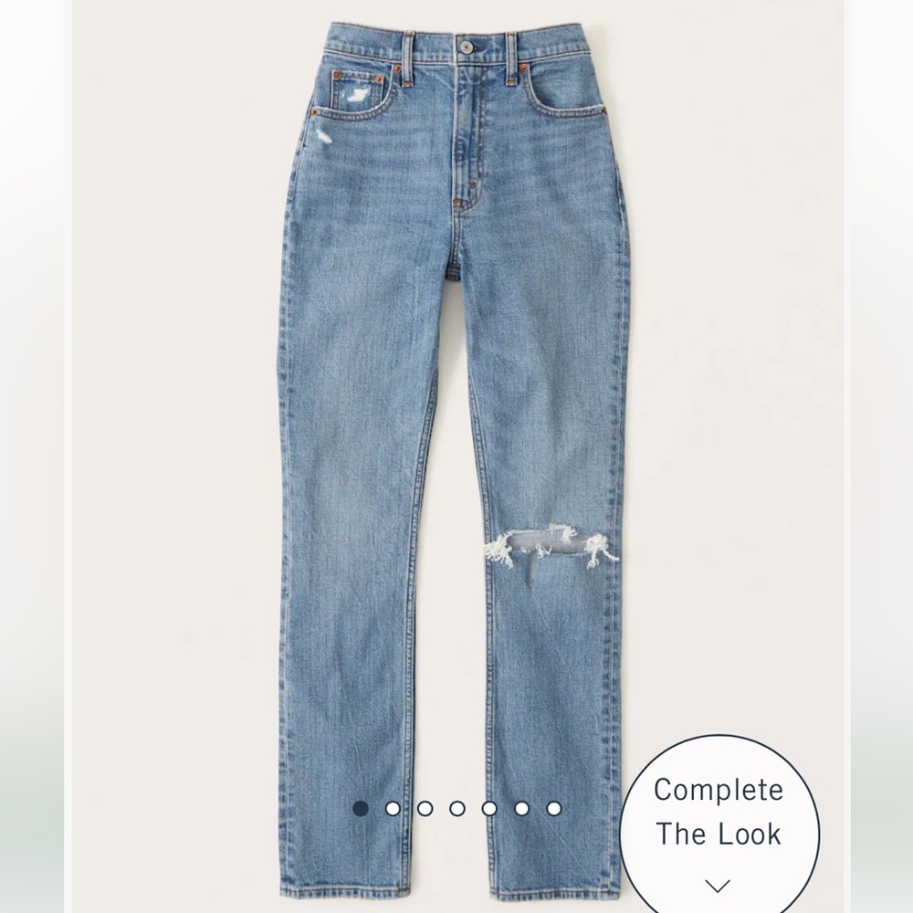A&F Curve Love Ultra High Rise 90s Slim Straight Jean - Size 26s